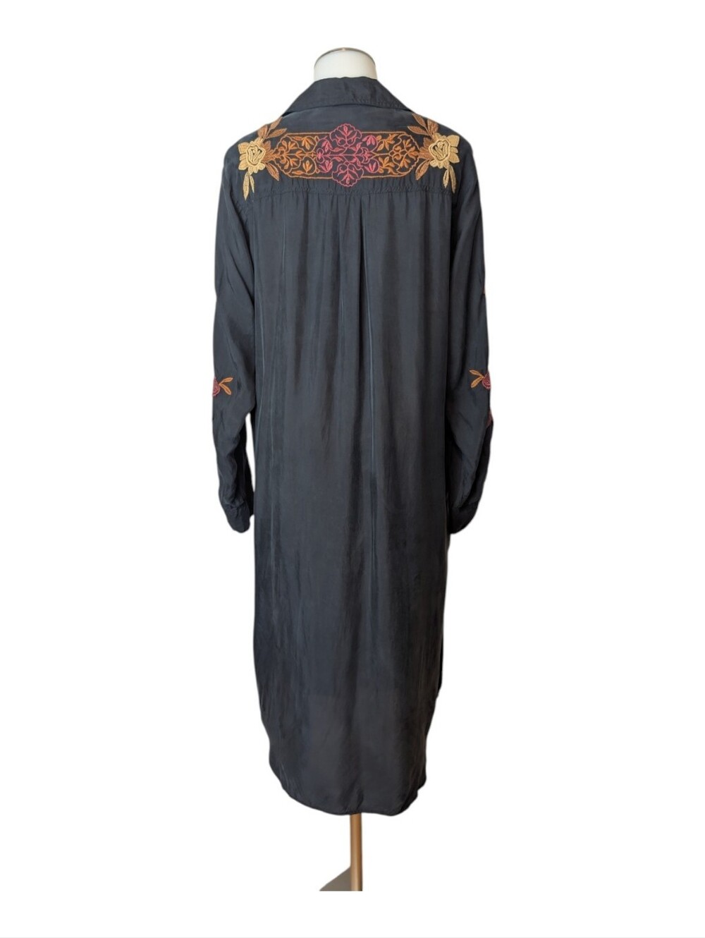 Johnny Was Kiana Relaxed Overshirt Dress Embroidery Button Up Size Small - Picture 8 of 11